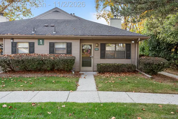 24861 Cashmere CT, Southfield, MI 48033