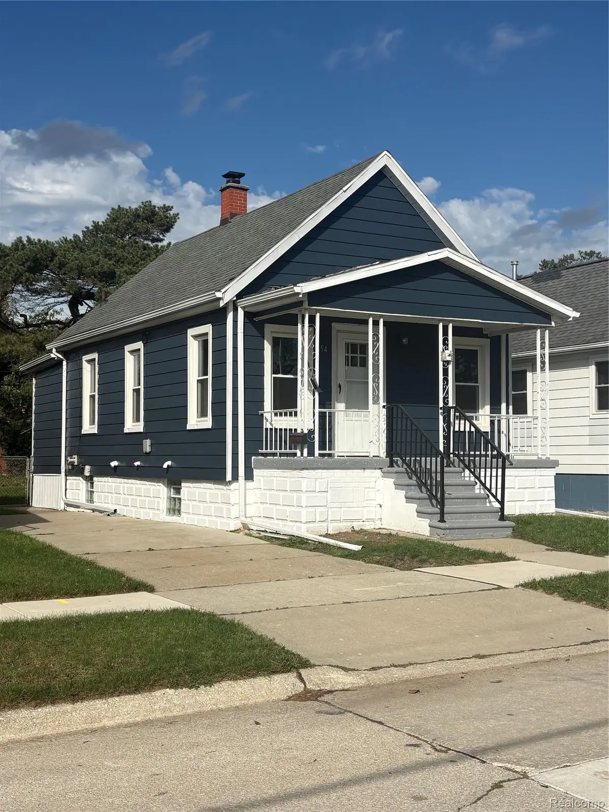 454 Bondie ST, Wyandotte, MI 48192 - #1