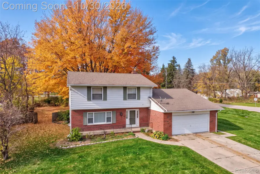 1010 Western Hills DR, Flint, MI 48532 - #2