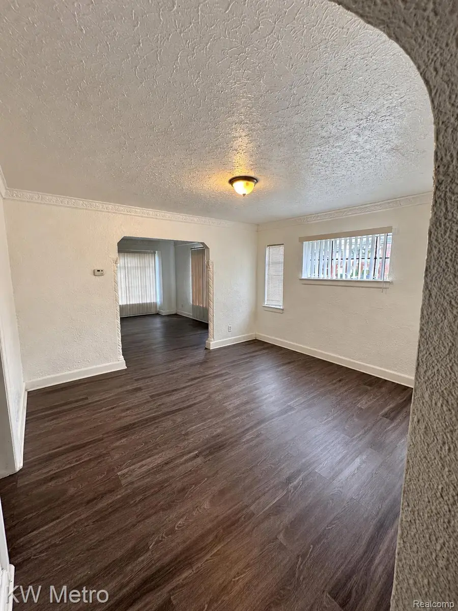 17505 Santa Rosa DR, Detroit, MI 48221 - #3