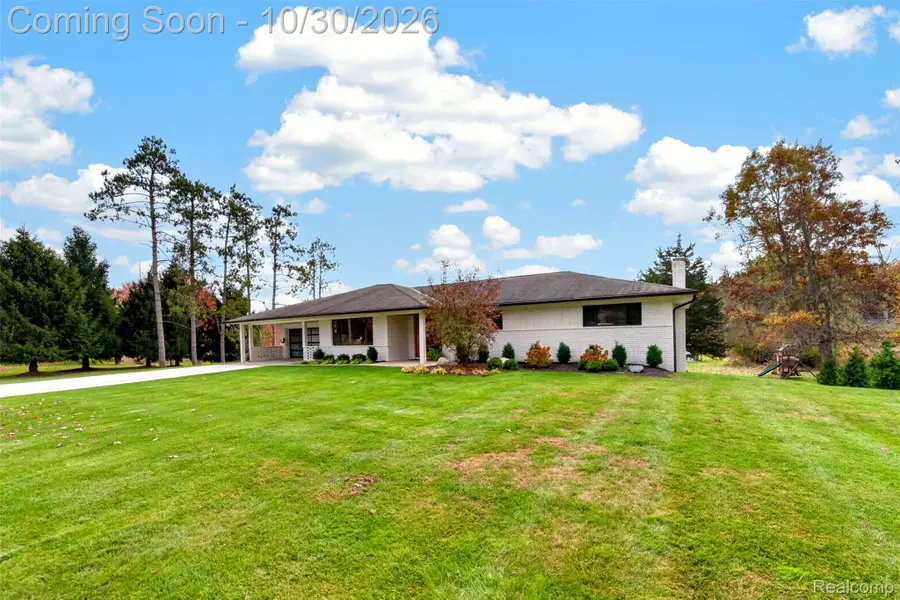 2945 Oakland Oaks, Oakland, MI 48363 - #2