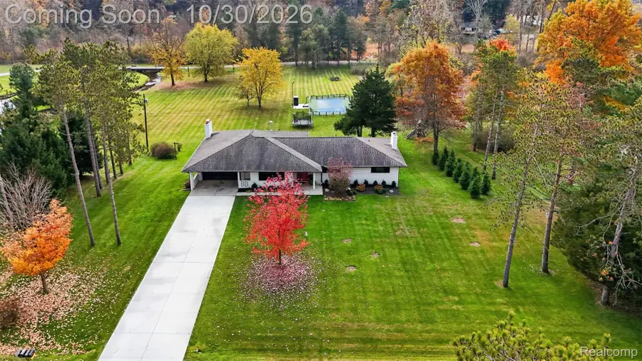 2945 Oakland Oaks, Oakland, MI 48363 - #3