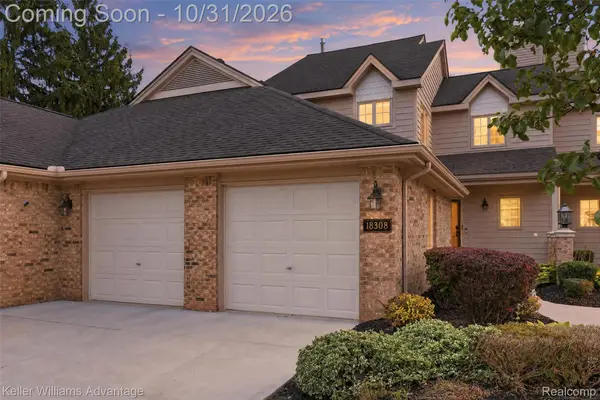 18308 Blue Heron Pointe DR, Northville, MI 48168