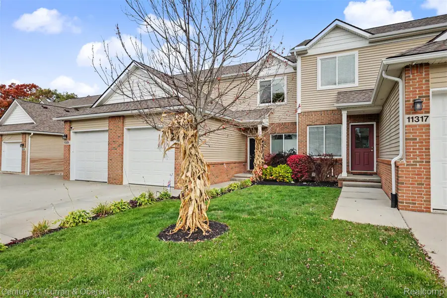 11313 Woodruff Lake DR, Brighton, MI 48116 - #2