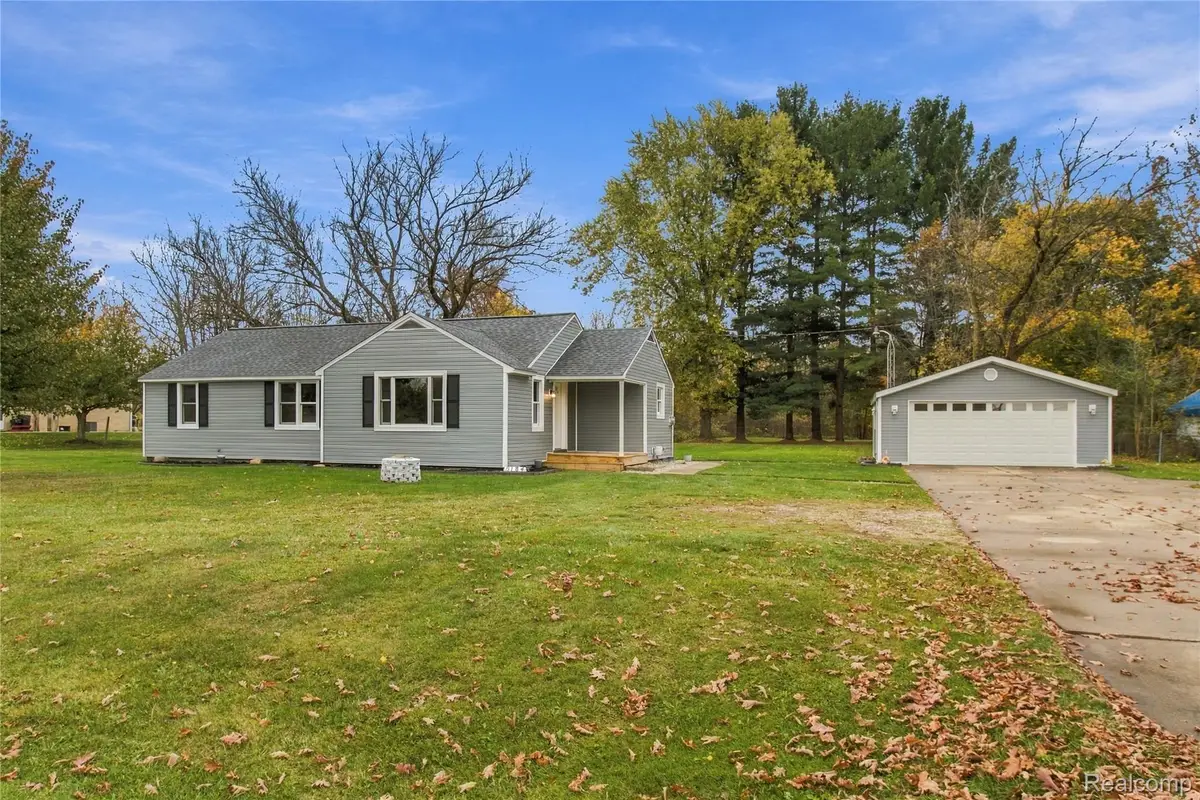 5184 E Mount Morris RD, Genesee, MI 48458 - #1