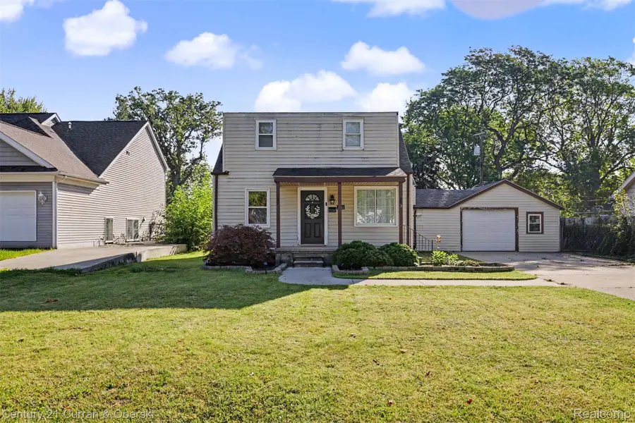 3131 Lafayette DR, Trenton, MI 48183 - #2