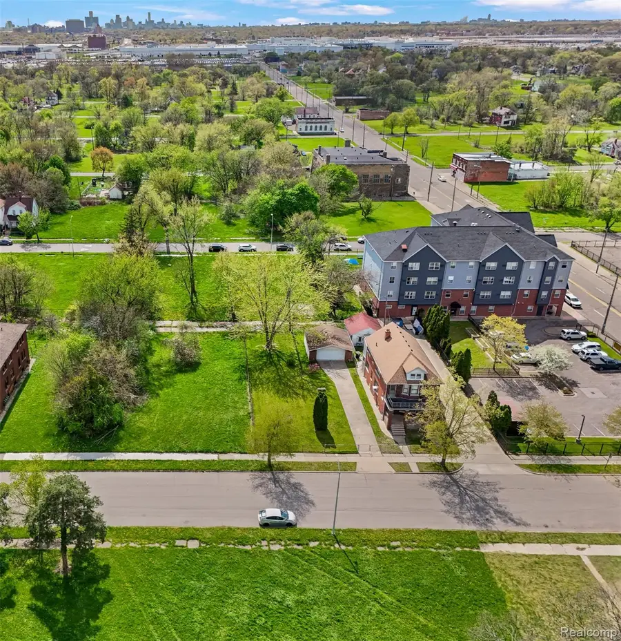 1423 Lakewood ST, Detroit, MI 48215 - #2
