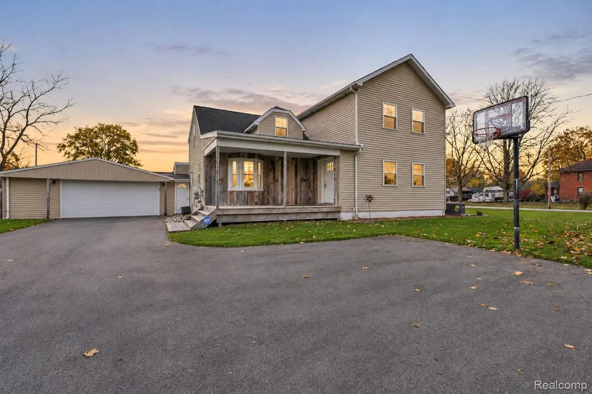 5445 W Dodge RD, Clio, MI 48420 - #1