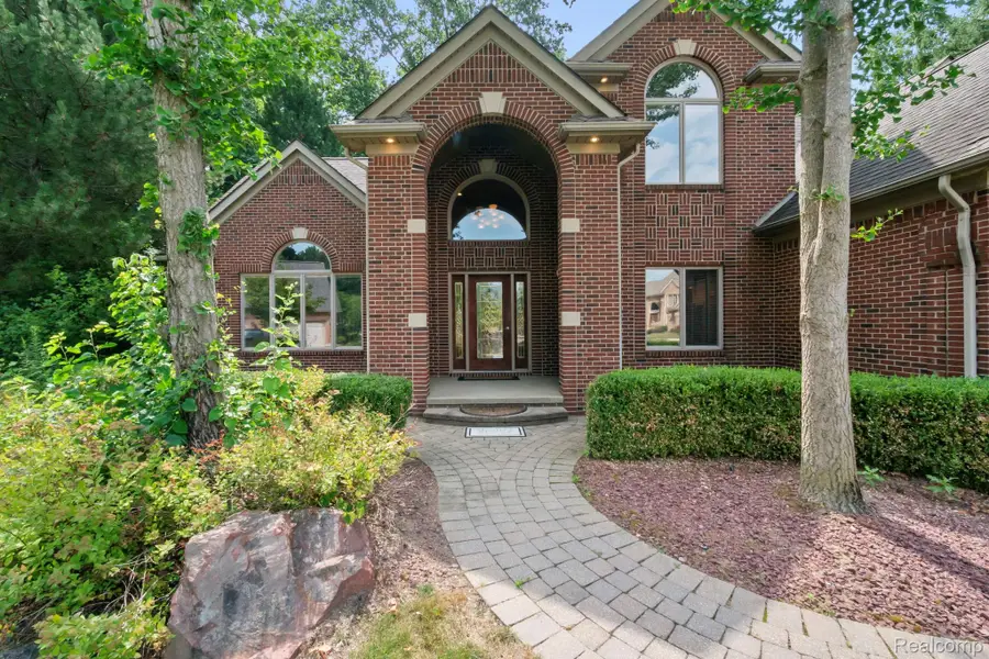 52018 Loon CT, Utica, MI 48315 - #2