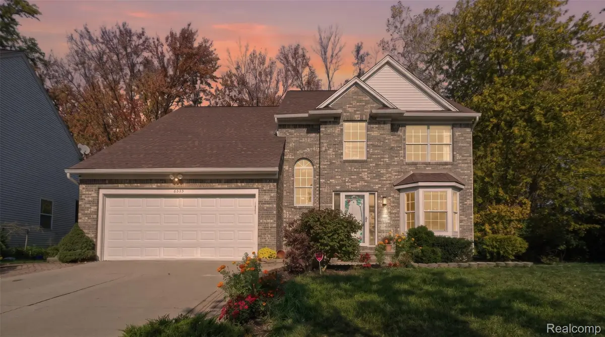 2433 Cedar Knoll DR, Troy, MI 48083 - #1