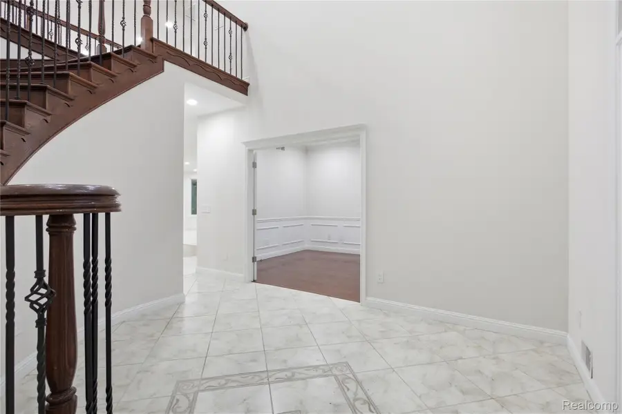 46500 Ryan RD, Shelby, MI 48317 - #3