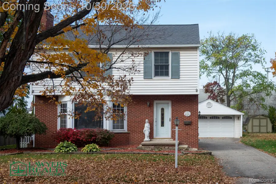 8125 Mackay CT, Utica, MI 48317 - #2