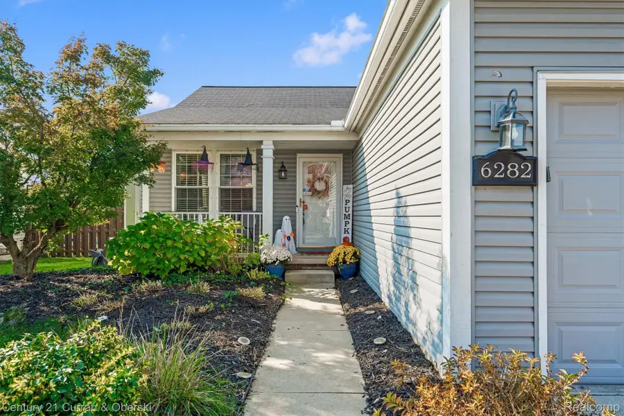 6282 Maplehurst DR, Ypsilanti, MI 48197 - #3