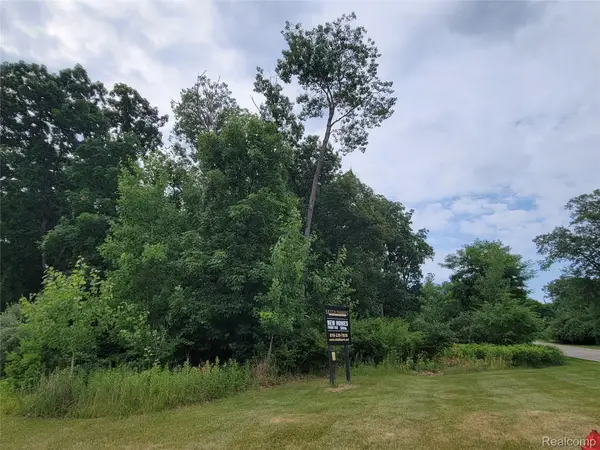 Lot 15 - Wyndam LN, Brighton, MI 48116