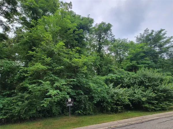 Lot 24 - Rexford CRT, Brighton, MI 48116