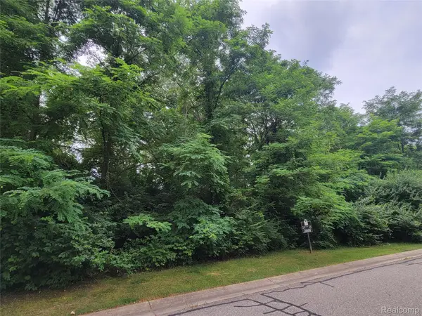 Lot 25 - Rexford CRT, Brighton, MI 48116