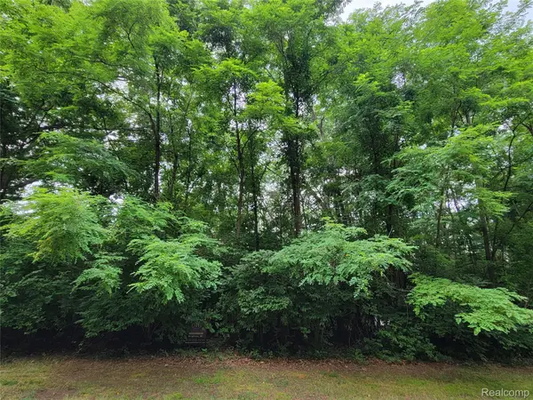 Lot 44 - Pinemont, Brighton, MI 48116
