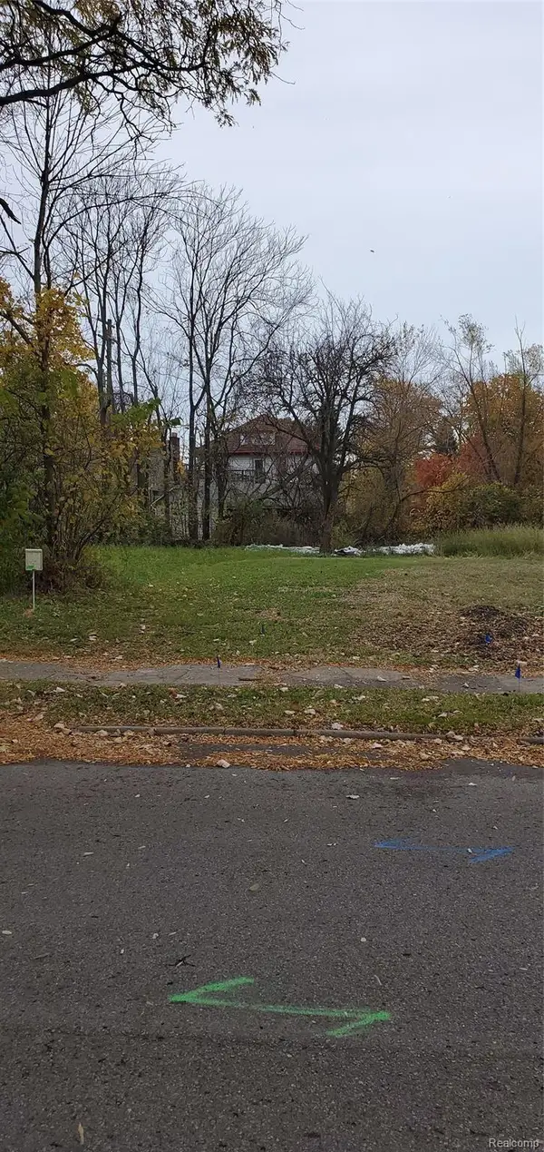 908 MANISTIQUE, Detroit, MI 48215