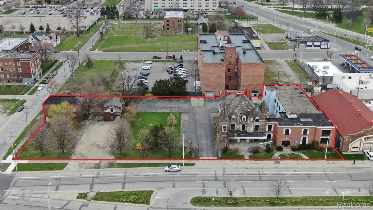 130 E GRAND BLVD, Detroit, MI 48207 - #1