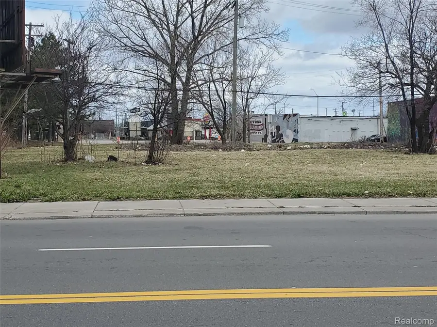 2133 E VERNOR, Detroit, MI 48207 - #2