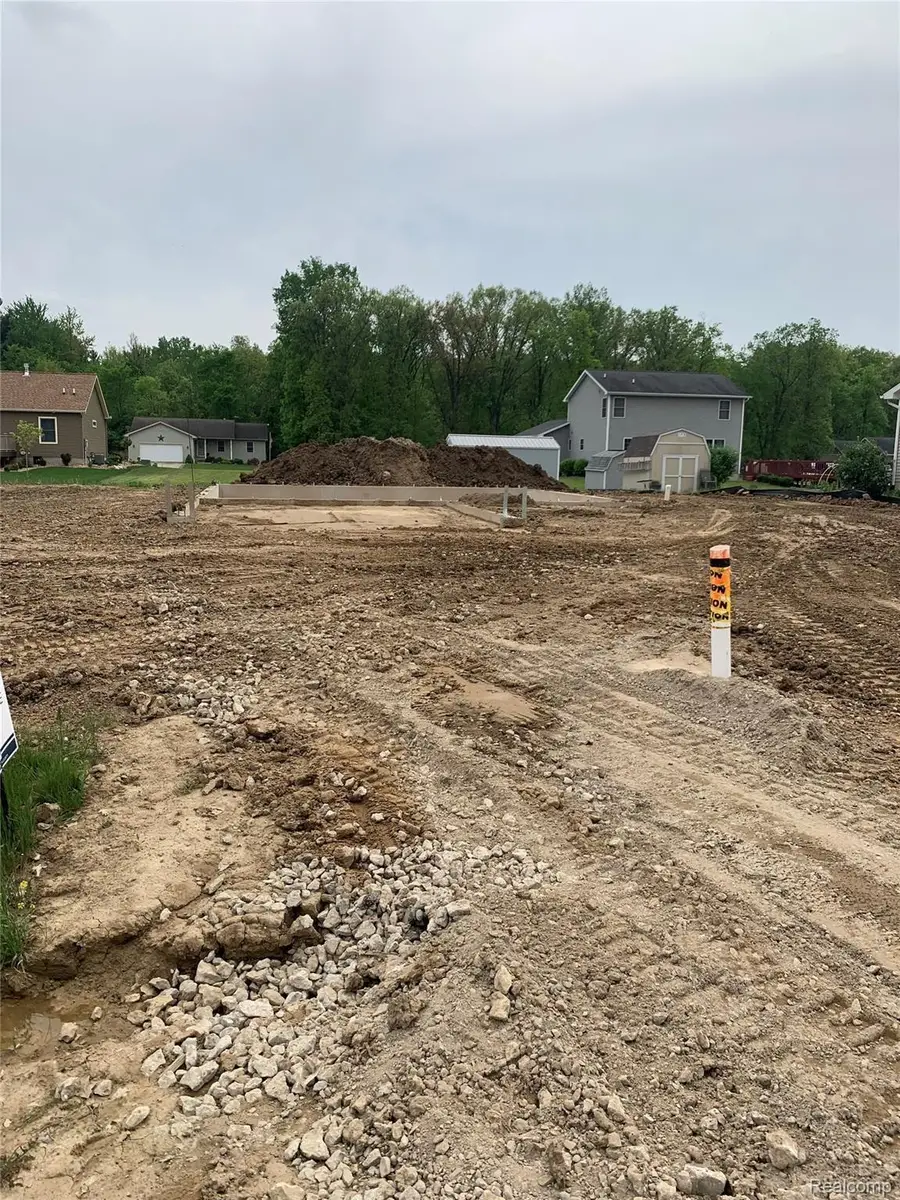 1883 Harold ST, Adrian, MI 49221 - #3