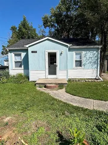 1453 Carman ST, Burton, MI 48529 - #1