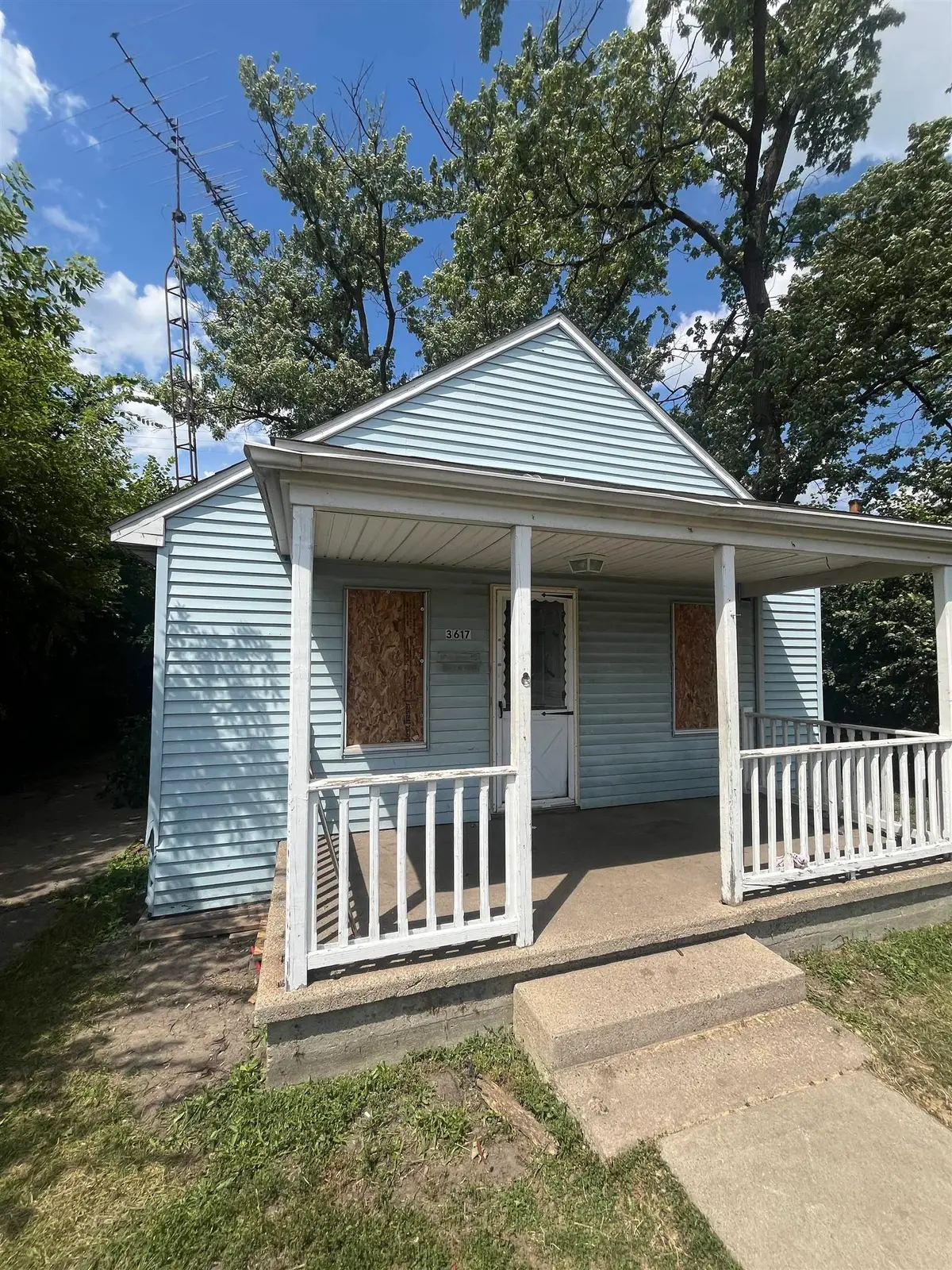 3617 Davison RD, Flint, MI 48506 - #1