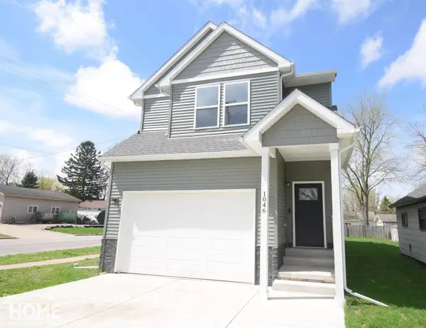 1046 S Pearce ST, Owosso, MI 48867