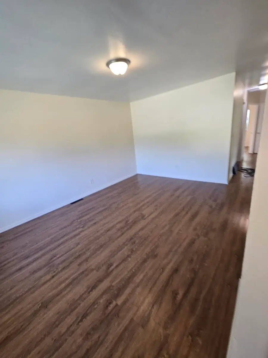 3022 Seneca ST, Flint, MI 48504 - #2