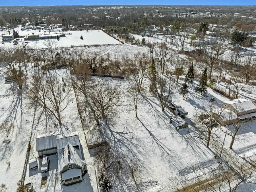 3418 Byers ST, Burton, MI 48519 - #2