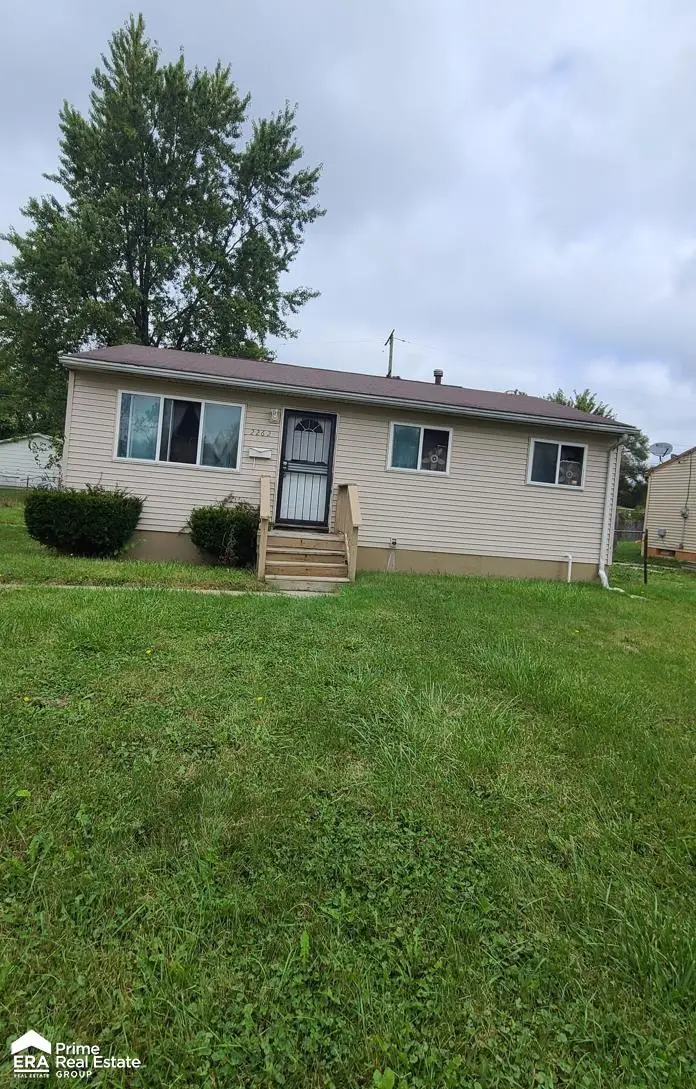 2262 Toby Beth DR, Flint, MI 48505 - #1