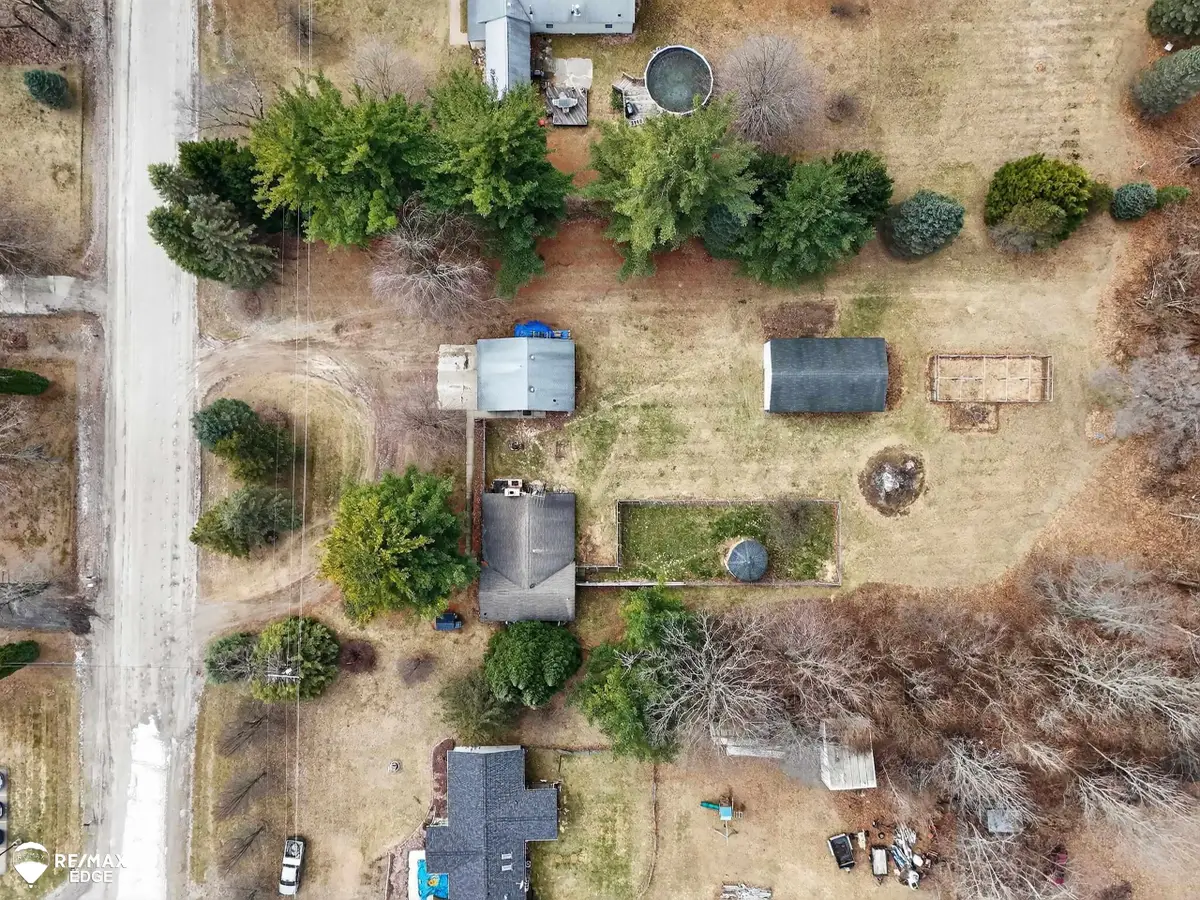 494 W Barnes Lake RD, Columbiaville, MI 48421 - #1