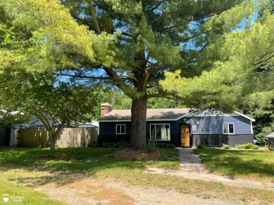 494 W Barnes Lake RD, Columbiaville, MI 48421 - #3