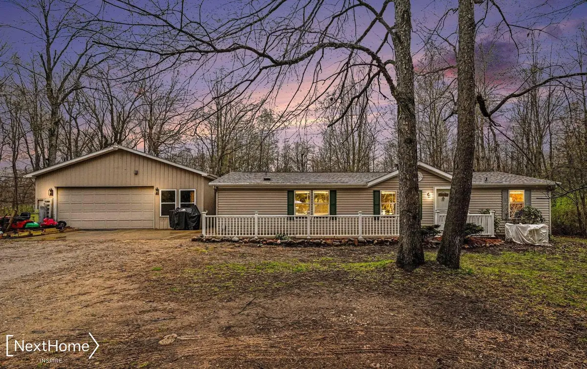5720 Chambers RD, Mayville, MI 48744 - #1