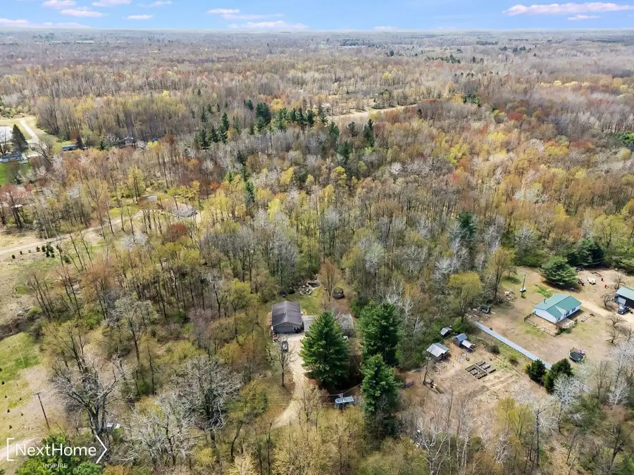 5720 Chambers RD, Mayville, MI 48744 - #2