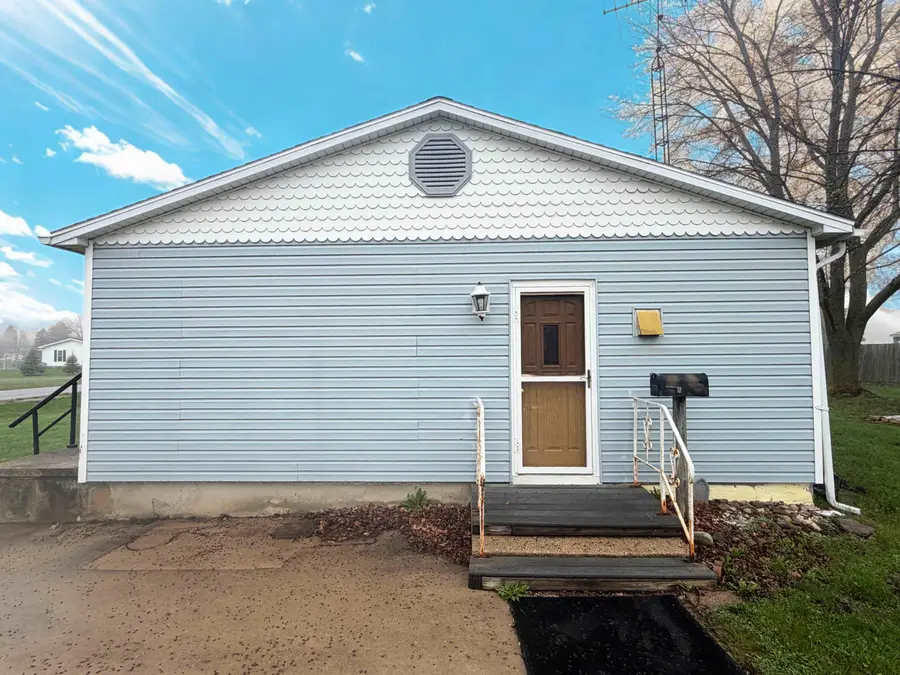 1920 Circle DR, Fairgrove, MI 48733 - #3