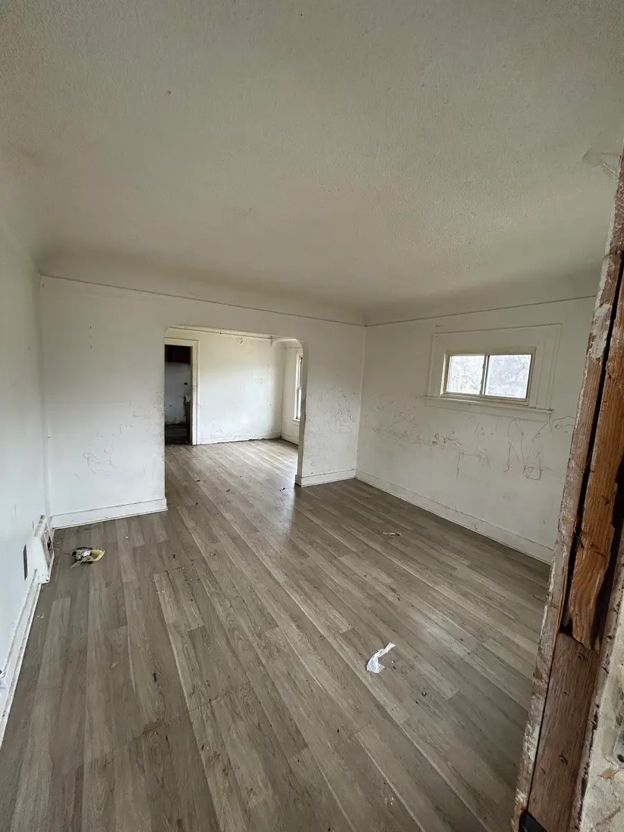 317 E Baltimore BLVD, Flint, MI 48505 - #3