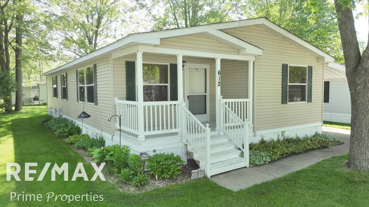 612 Park View RD, Clio, MI 48420 - #1