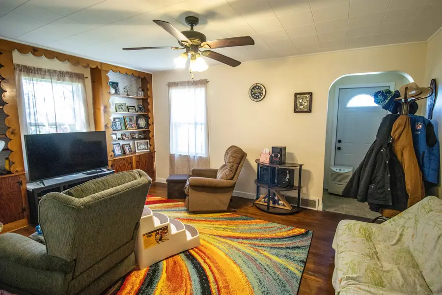 10256 N Saginaw RD, Clio, MI 48420 - #2