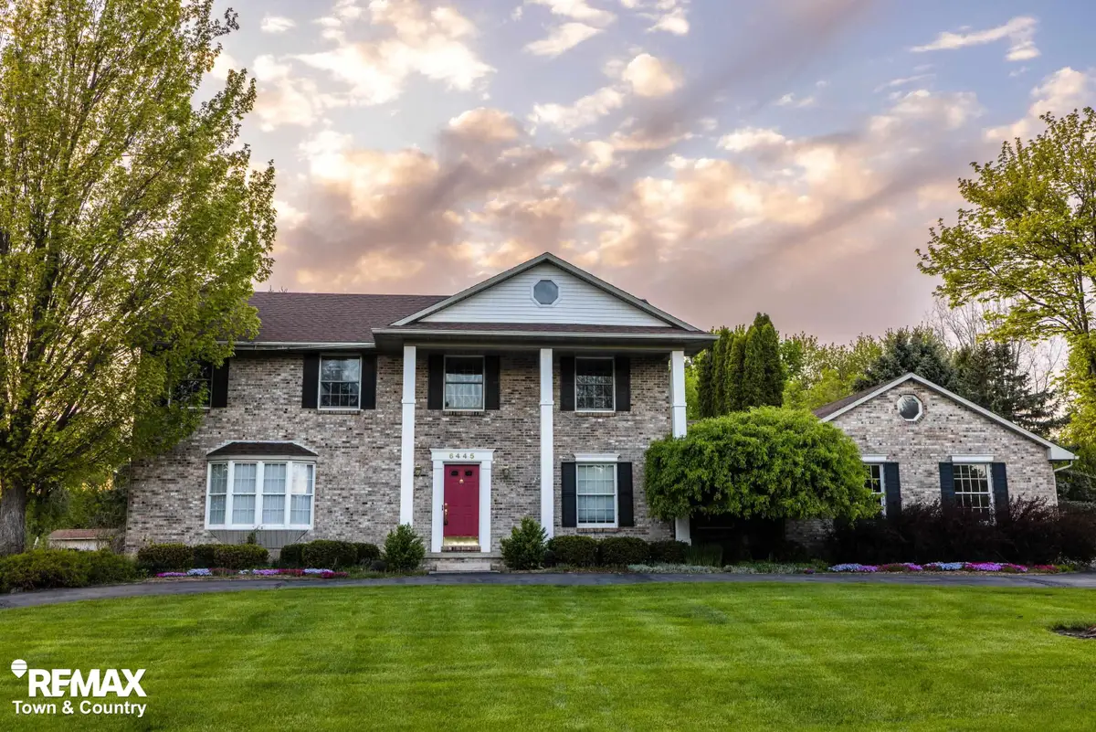 6445 Hickory Hollow CT, Flint, MI 48532 - #1