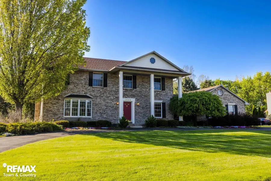 6445 Hickory Hollow CT, Flint, MI 48532 - #2