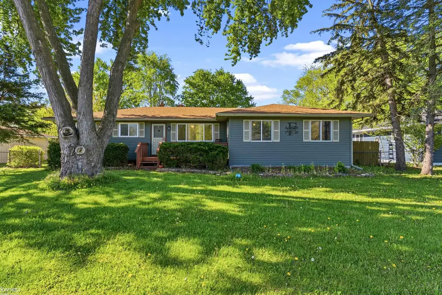 4271 W Highland RD, Milford, MI 48380 - #2