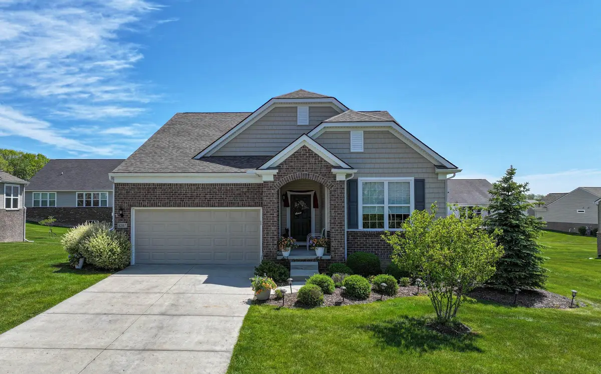 9287 Pebble Beach LN, Grand Blanc, MI 48439 - #1