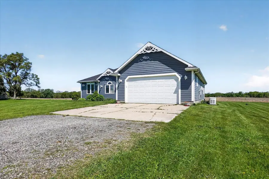 8580 W Hibbard RD, Ovid, MI 48866 - #2