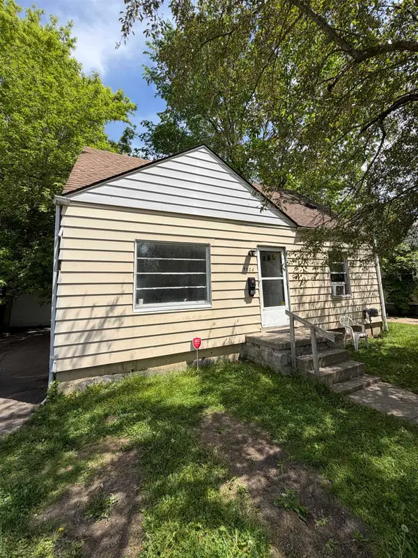 4026 Race ST, Flint, MI 48504