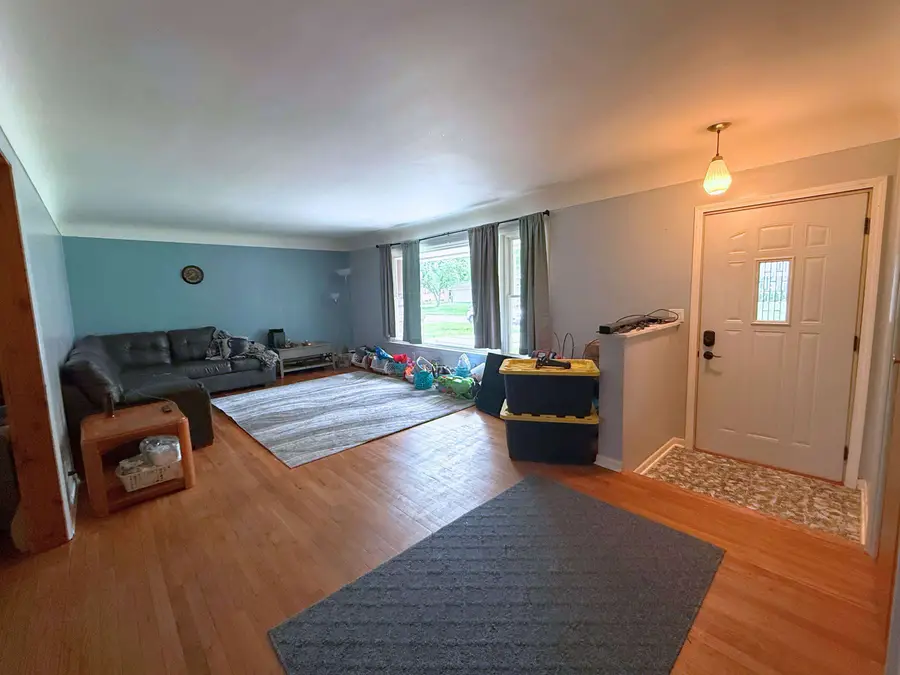 11477 Colonial Woods DR, Clio, MI 48420 - #3
