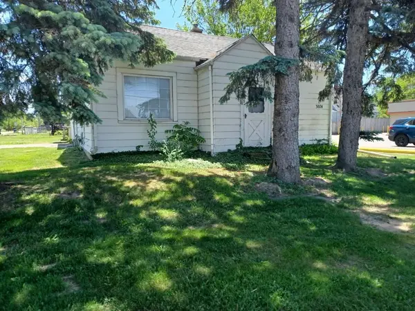 3074 E Atherton RD, Burton, MI 48529