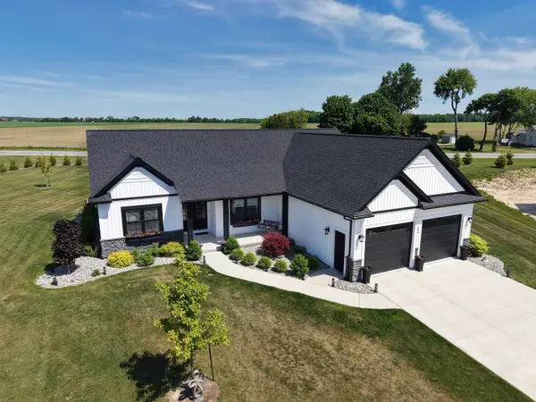 184 Queens Creek DR, Frankenmuth, MI 48734