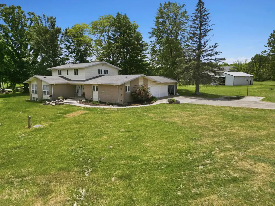 6089 N Seymour RD, Flushing, MI 48433 - #3