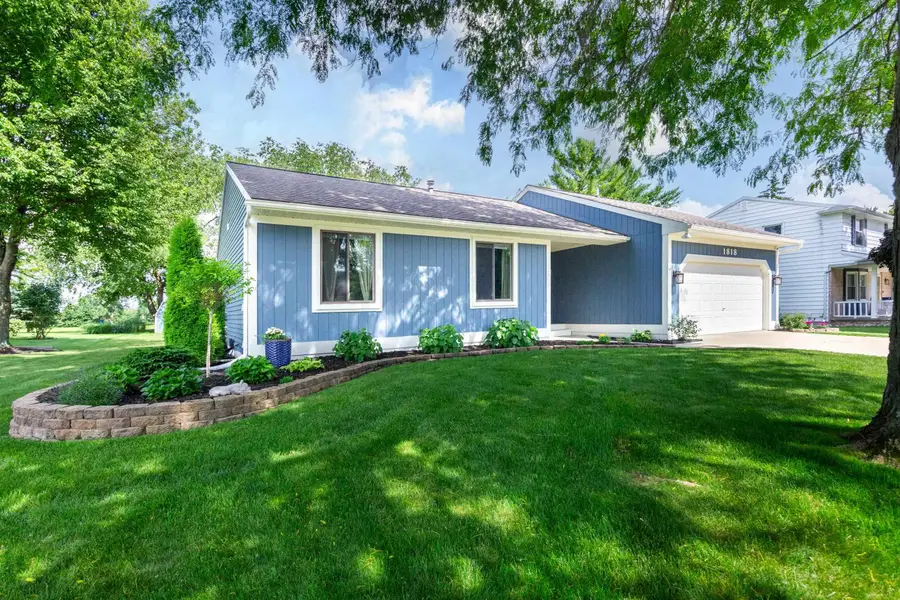 1818 Amberina DR, Lansing, MI 48917 - #2